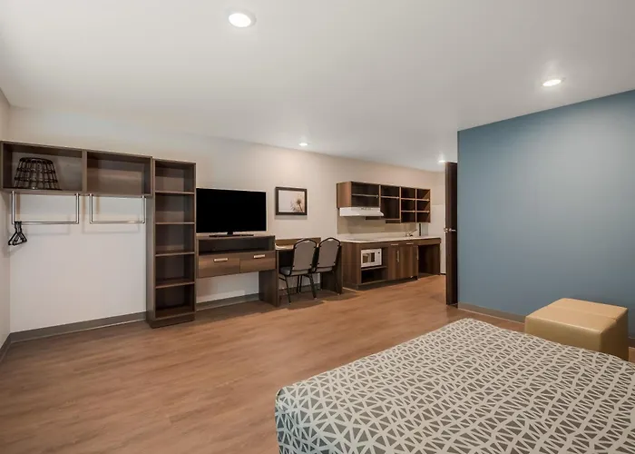Woodspring Suites Bellflower - Los Angeles